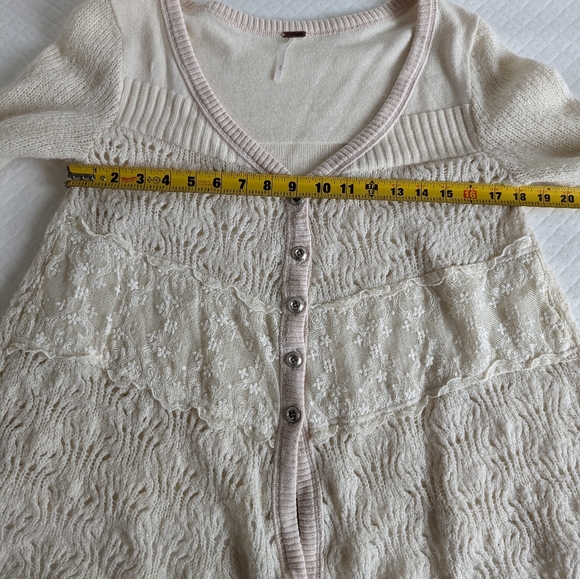 Free People Cream Beige Lace Wool Alpaca Honeysuckle Cardigan Sweater, size M - Picture 5 of 9
